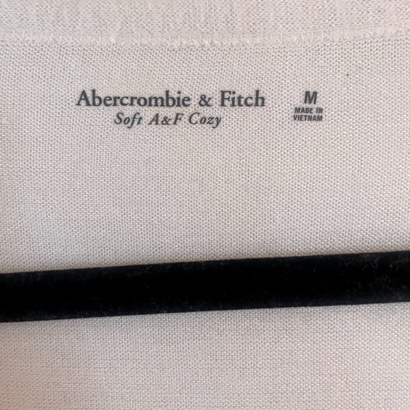 Abercrombie & Fitch Soft A&F Cozy long sleeve button down body suit - Picture 2 of 3